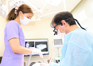 各分野に特化したスペシャリストが在籍 質の高いチーム医療で患者様をサポートする 総合歯科クリニック